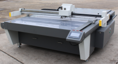 電腦割樣機(jī)：橡皮布與橡膠布裁切的